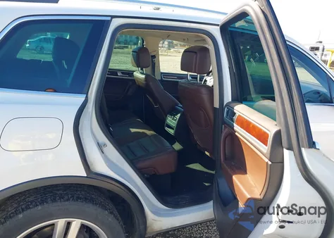 2012 Volkswagen Touareg Tdi Executive из США, поврежденный, VIN WVGEK9BP5CD011339